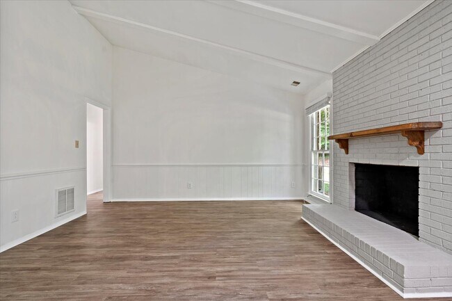 Building Photo - 9605 Leeswood Ln