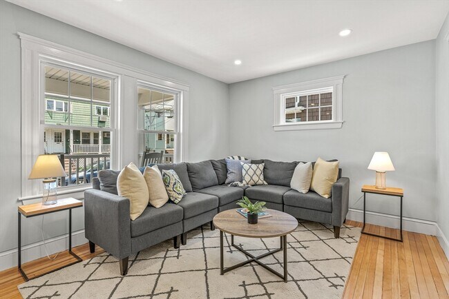 Building Photo - 44-46 Woods Ave