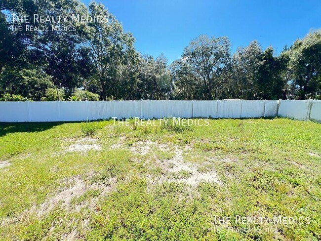 Building Photo - 4067 SW 46th Terrace
