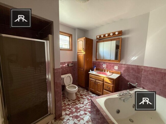 Building Photo - 4 bedroom in Cambridge MA 02140