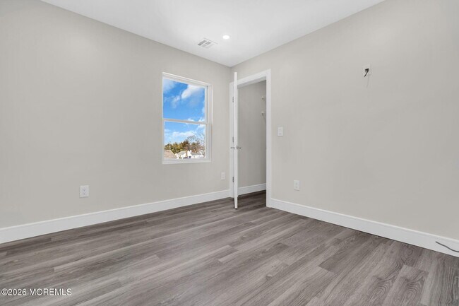 Building Photo - 2334 Adams Ave