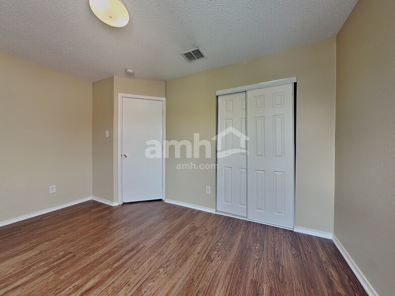 Building Photo - 3332 Chapel Ridge Way