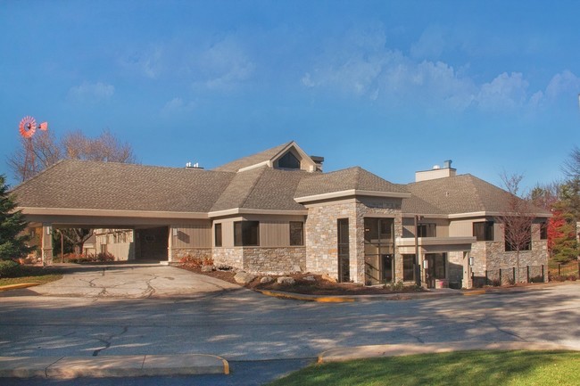 Building Photo - 275 Hickory Ln