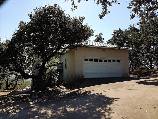 Building Photo - 525 Northwood Hills Dr