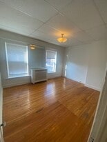 Building Photo - 1709 Tibbits Ave