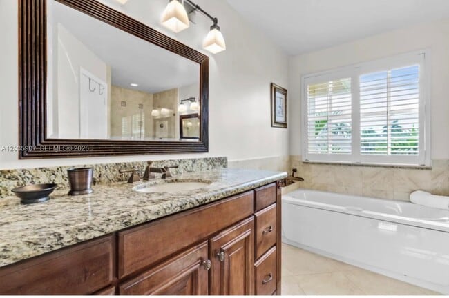 Building Photo - 1333 SW 175th Way
