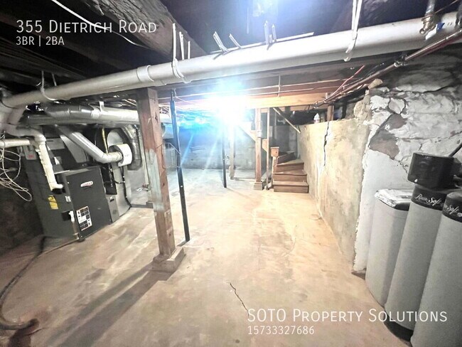 Building Photo - 355 Dietrich Rd