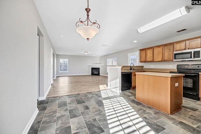 Building Photo - 153 Pennsylvania Ct