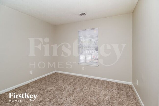 Building Photo - 457 Maid Marion Ln