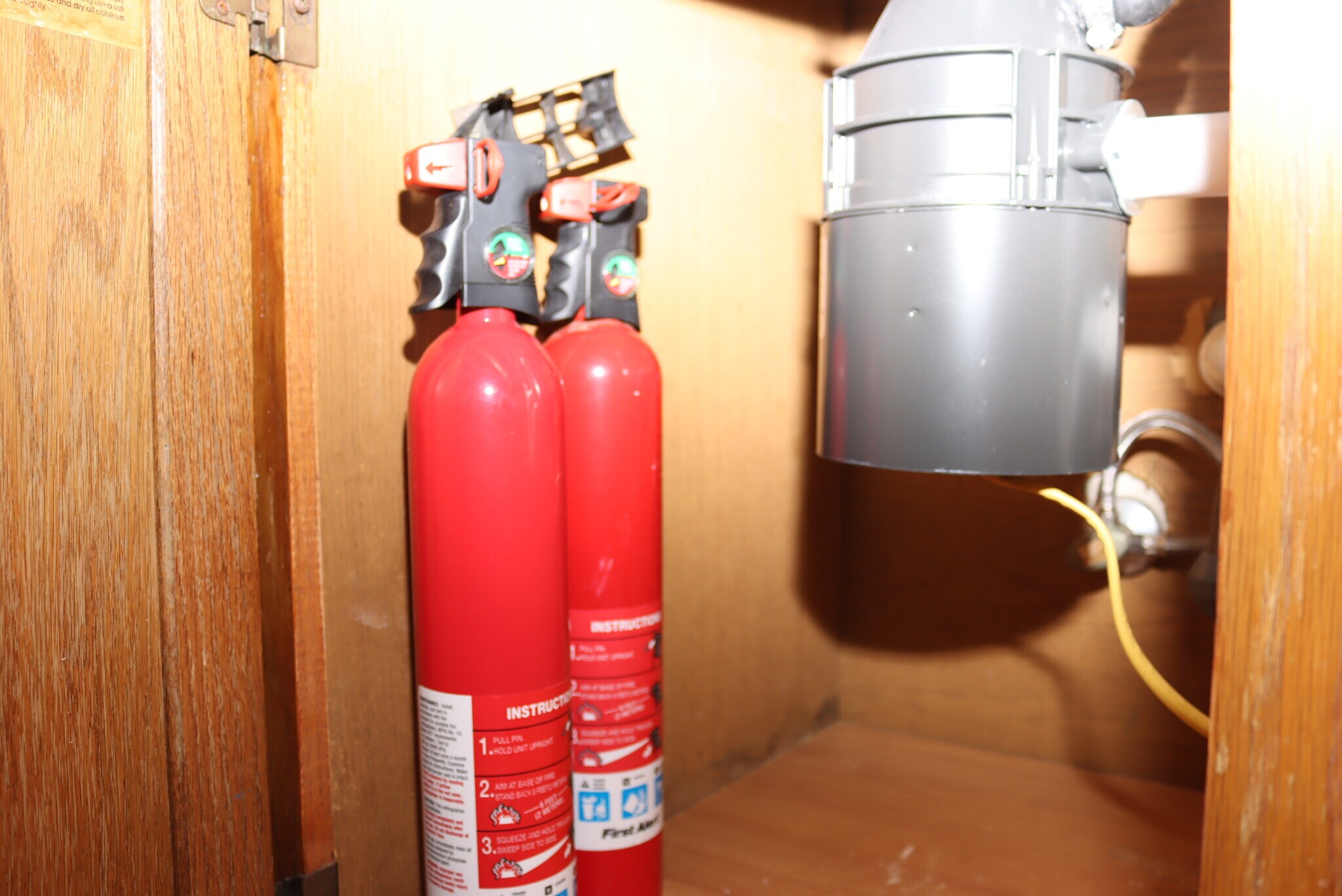 Fire Extinguisher - 1057 Stones Throw Dr NW