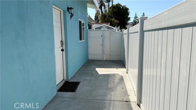 Building Photo - 7845 Woodlake Ave