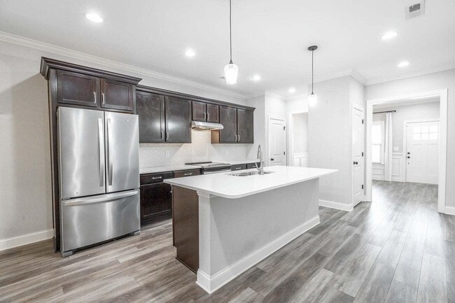 Building Photo - 5038 Shelterwood Dr NE