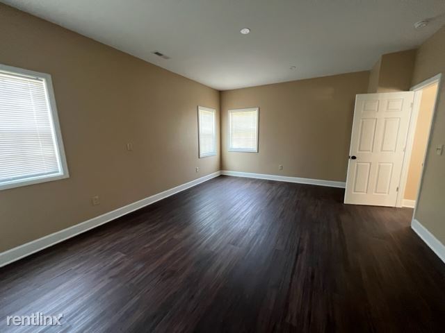 Building Photo - 3 br, 2 bath House - 1691 Old Linwood Rd