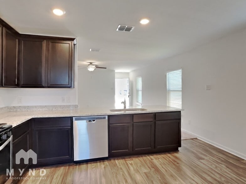 Building Photo - 3988 Prairie Crk