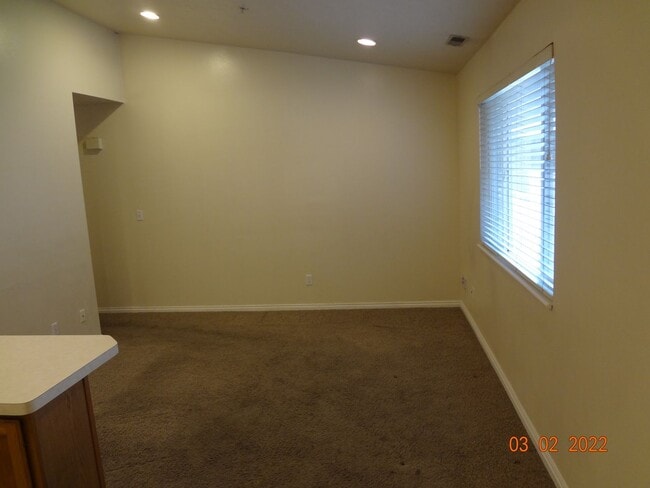 Building Photo - 650 N 500 W