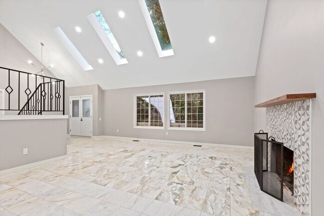 Building Photo - Stunning Private AIR CONDITIONED Dream Home in Coveted Bridal Trails