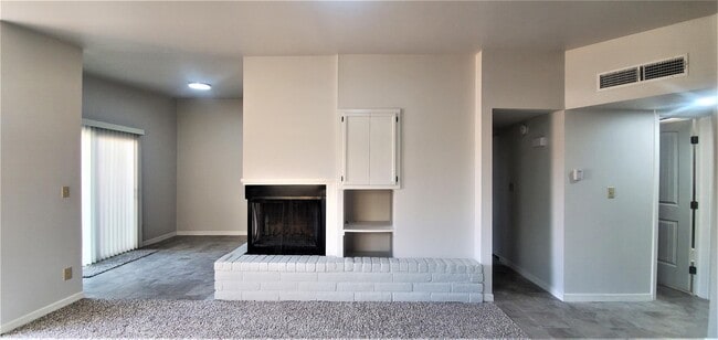 Building Photo - 2909 Beachcomber Dr