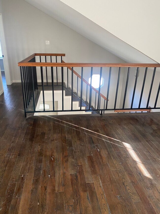 Building Photo - 318 Spanish Moss Dr