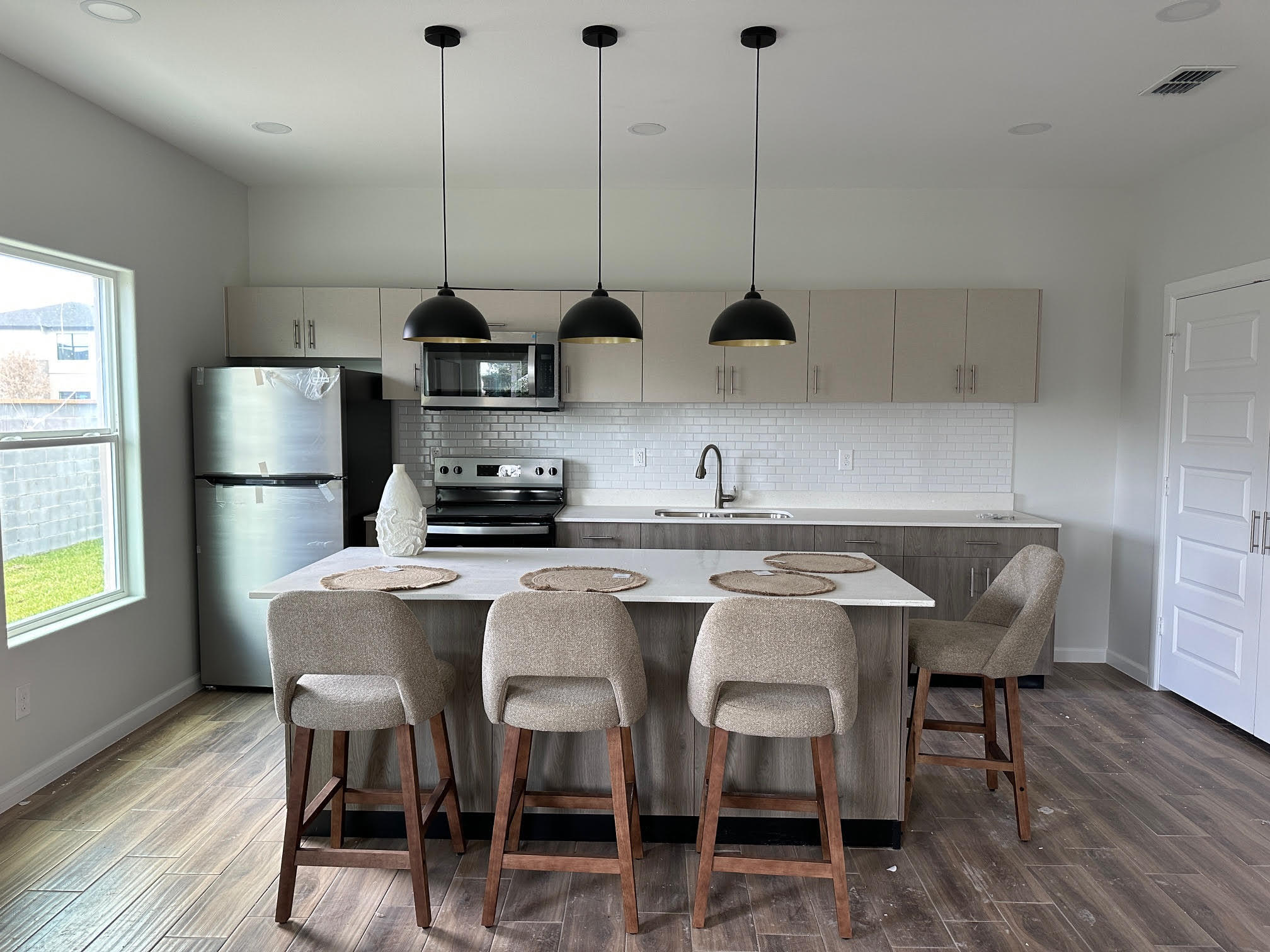 Building Photo - 4900 Tyler Ave