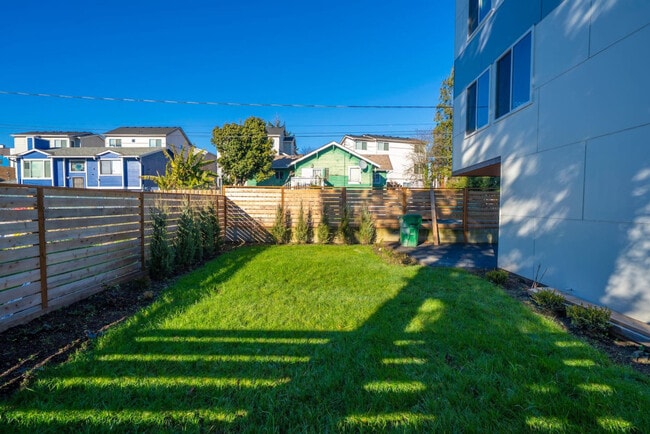 Building Photo - 7719 Renton Ave S