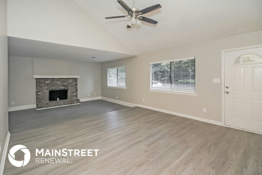 Building Photo - 10084 Silent Trail