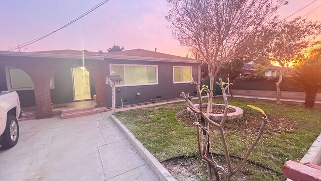 Primary Photo - 14008 Filmore St