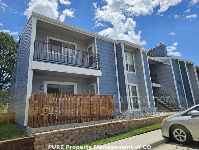 Primary Photo - 2390 E Fremont Ave