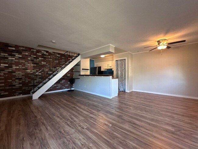 Building Photo - Charming 2-Bed, 1-Bath Home in Tee Off Estates – W/S/G Utilities Included in the rent!