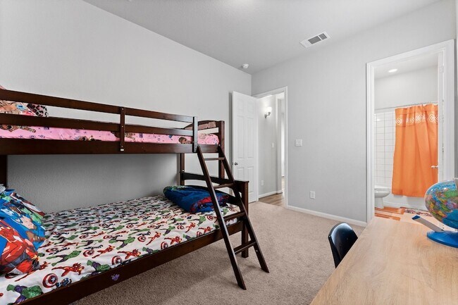 Building Photo - 2836 Jehlon Ln