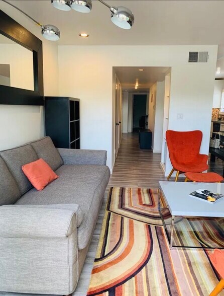 Building Photo - 4807 Beck Ave