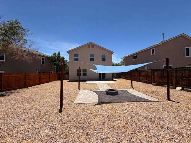 Building Photo - 3 Bedroom Home Near Unser Blvd NW & Ladera Dr NW!