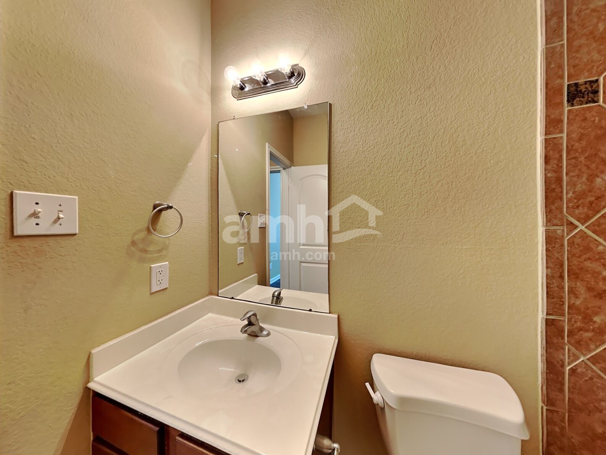 Building Photo - 26314 Longview Creek Dr