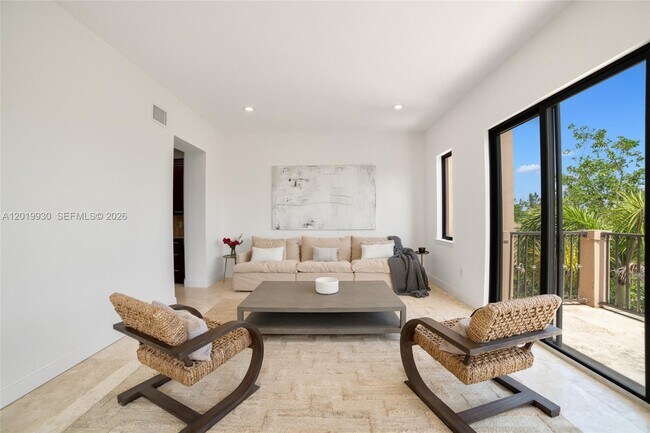 Building Photo - 6226 Paradise Point Dr