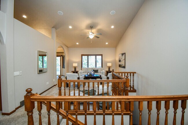 Building Photo - 3908 W 89th St