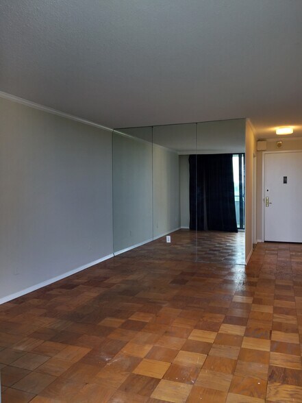 Building Photo - 5225 Pooks Hill Rd