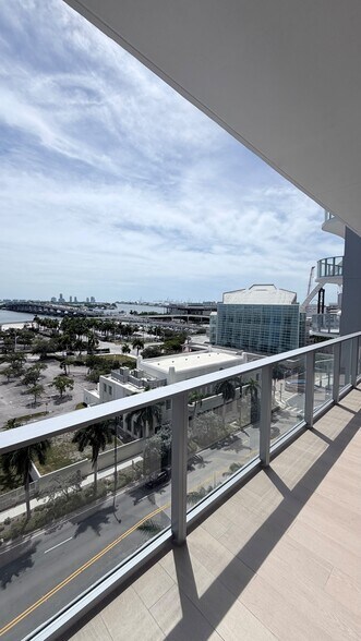 Building Photo - 1400 Biscayne Blvd