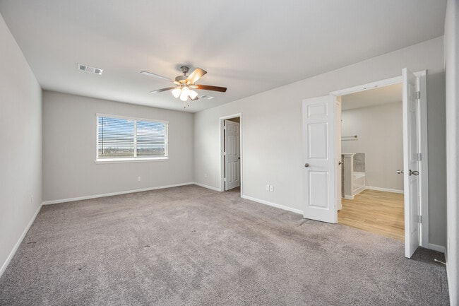 Building Photo - 6526 Macroom Meadows Ln