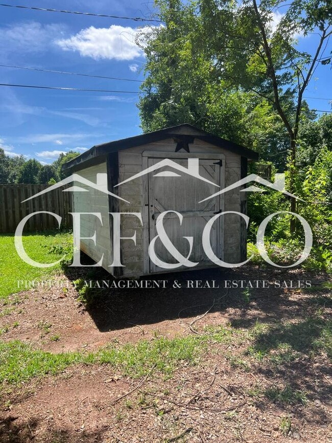 Building Photo - 108 Overhill Dr