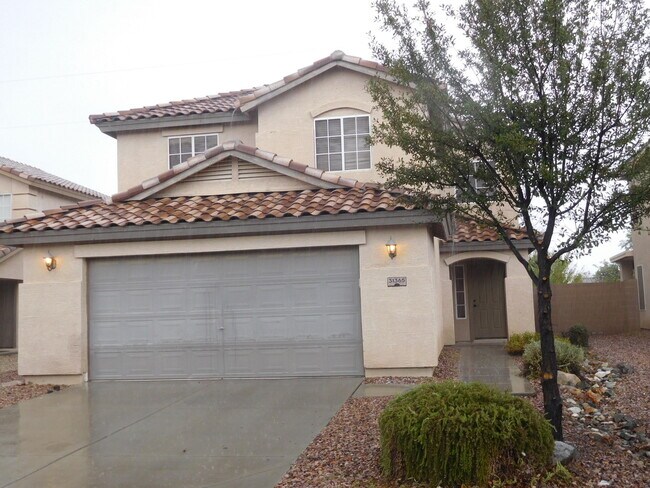 Building Photo - Amazing 4 bedrooms, 3 bathrooms house in P...