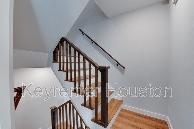 Building Photo - 7954 Sayers St