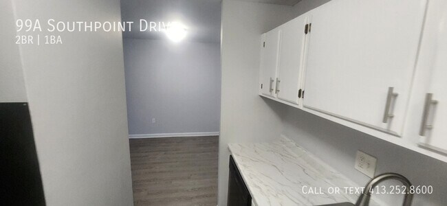 Building Photo - 99 Southpoint Dr