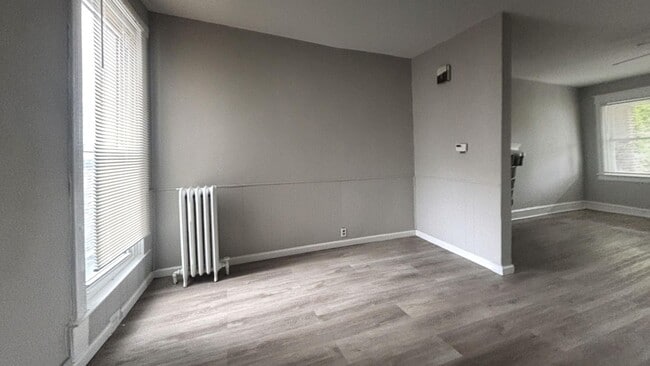 Building Photo - 705 Edgemore Rd
