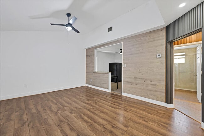 Building Photo - 1797 St