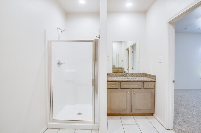 Building Photo - "Charming 3-Bedroom Retreat with 2 Full Baths in Wolfforth - 1465 Sq Ft of Comfort!"