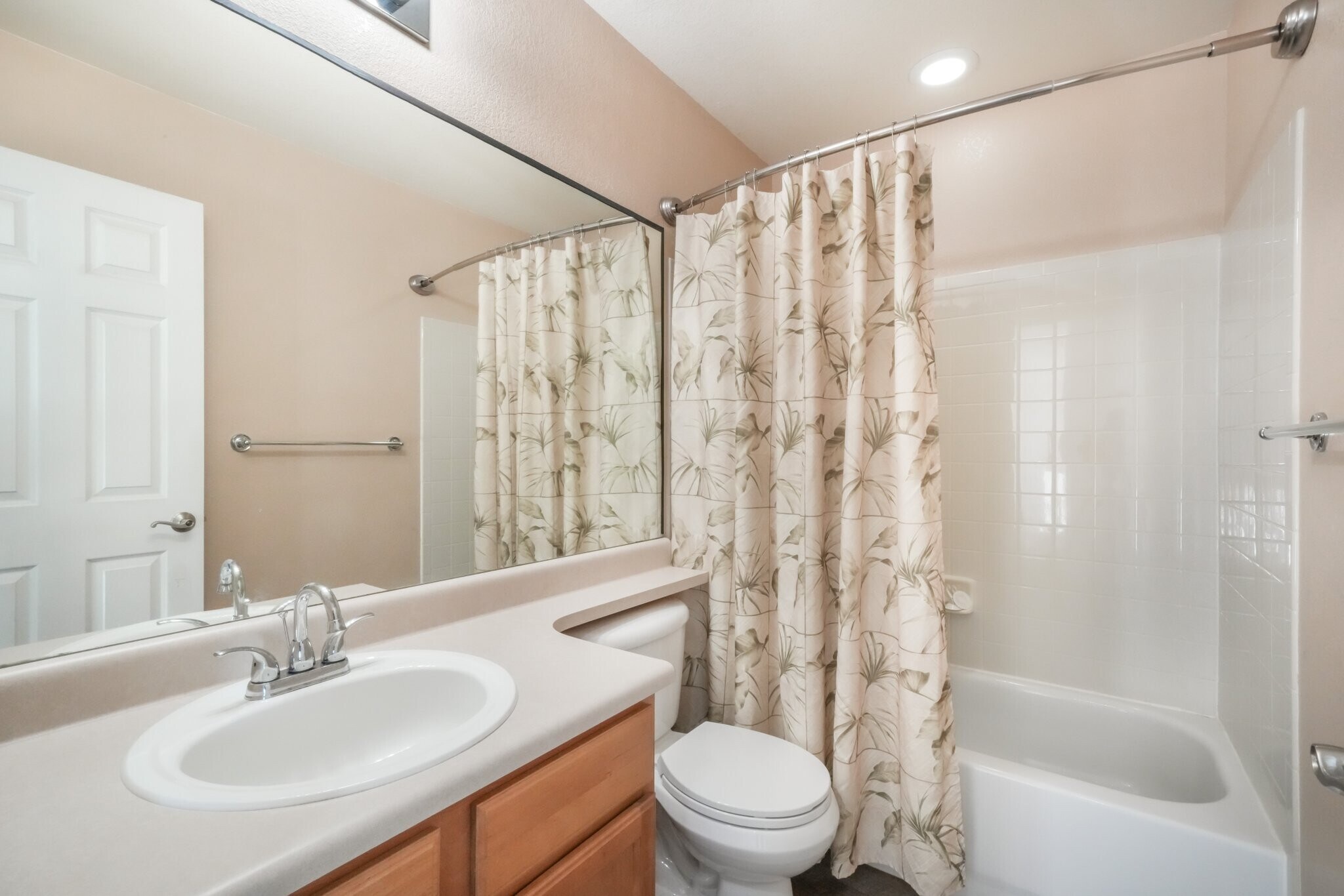 Building Photo - 6710 Camino Del Rey