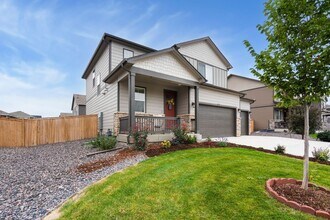 Building Photo - Updated 3-Bedroom Home With 3-Car Garage Close to Commuting, Coffee, and Gym