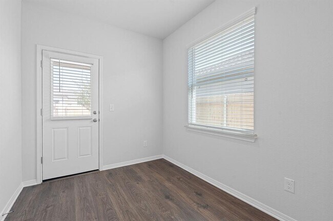 Building Photo - 6349 Marsh Ln