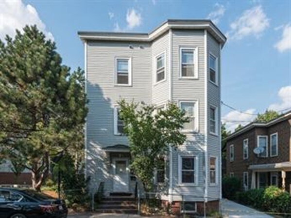 Building Photo - 23 Magee St