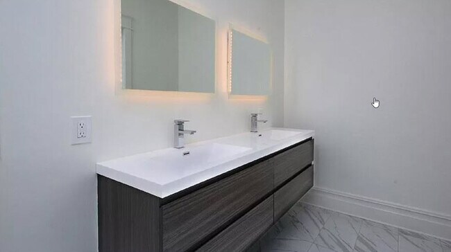 Building Photo - 1504 Fayetteville St