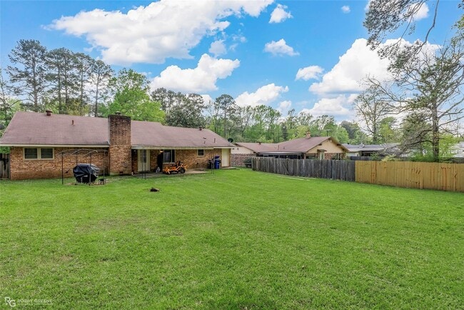 Building Photo - Jefferson Paige Home!